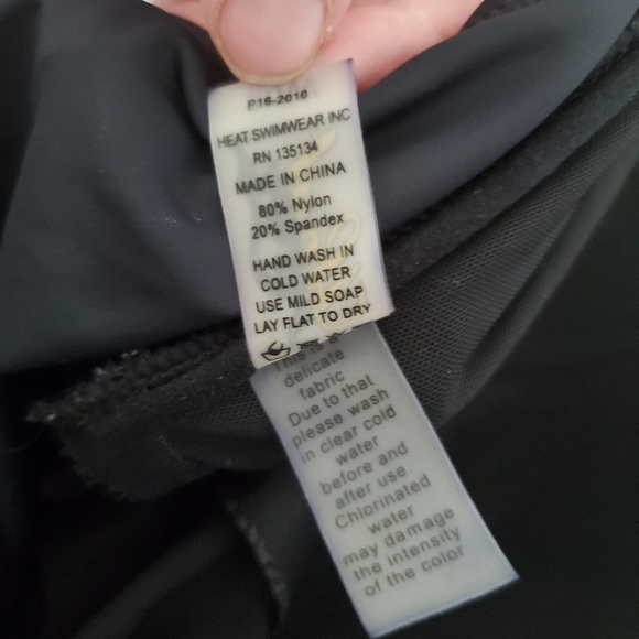 Black Bathingsuit Plus Size 20W - Picture 4 of 4